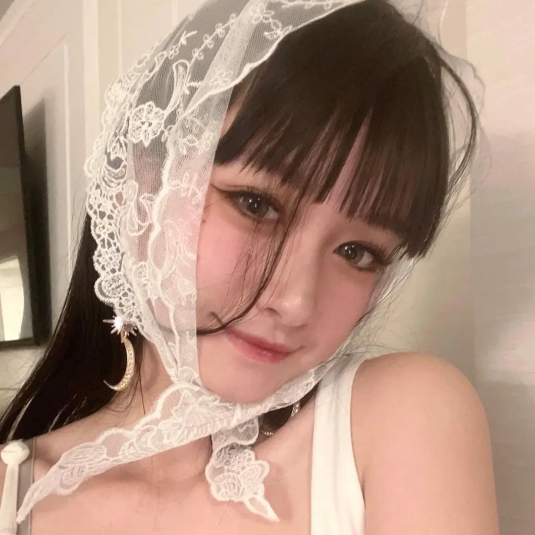楼下的女人和楼上的男人